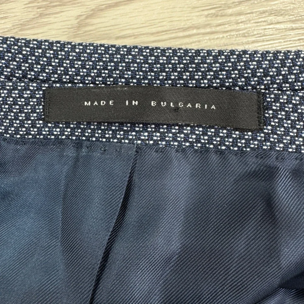 Hugo Boss Men's 46R Blue Textured Sport Coat Blazer Two Button Business Casual